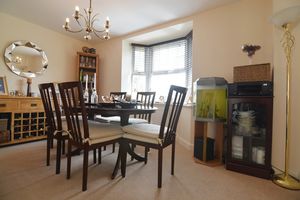 dining room- click for photo gallery